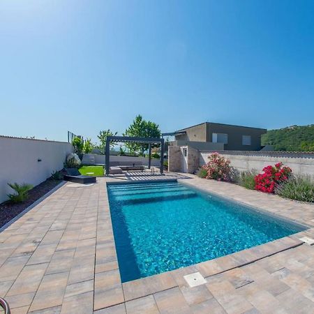 Villa Carpe Diem - With Private Pool Mostar Eksteriør bilde