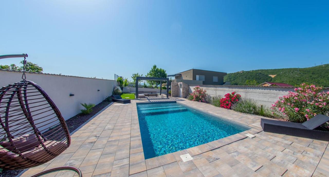 Villa Carpe Diem - With Private Pool Mostar Eksteriør bilde