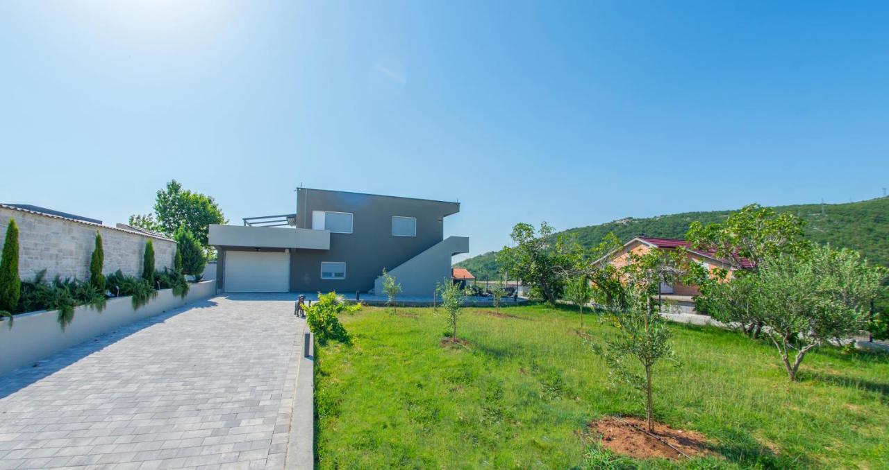 Villa Carpe Diem - With Private Pool Mostar Eksteriør bilde
