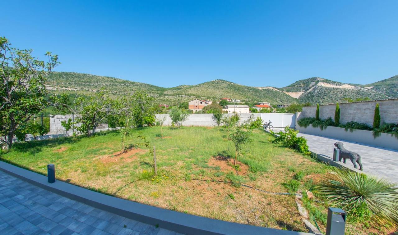 Villa Carpe Diem - With Private Pool Mostar Eksteriør bilde