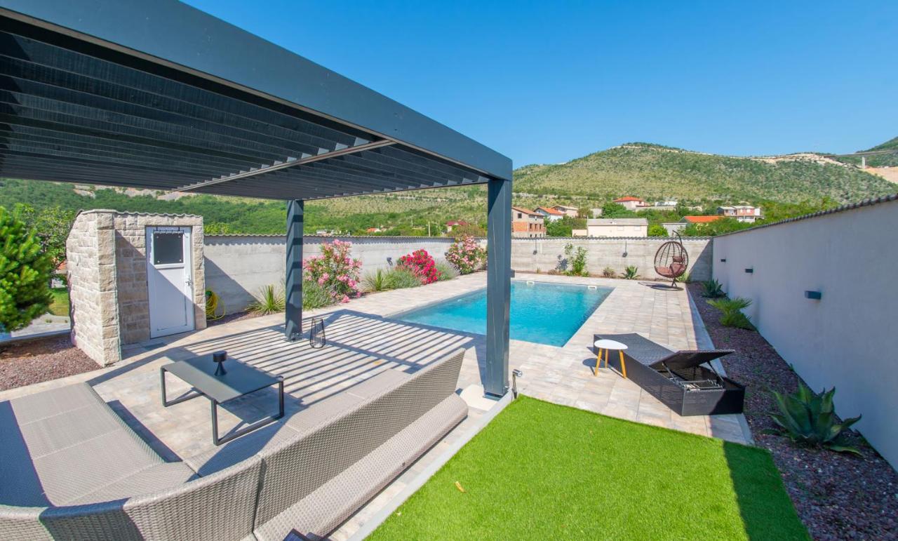 Villa Carpe Diem - With Private Pool Mostar Eksteriør bilde